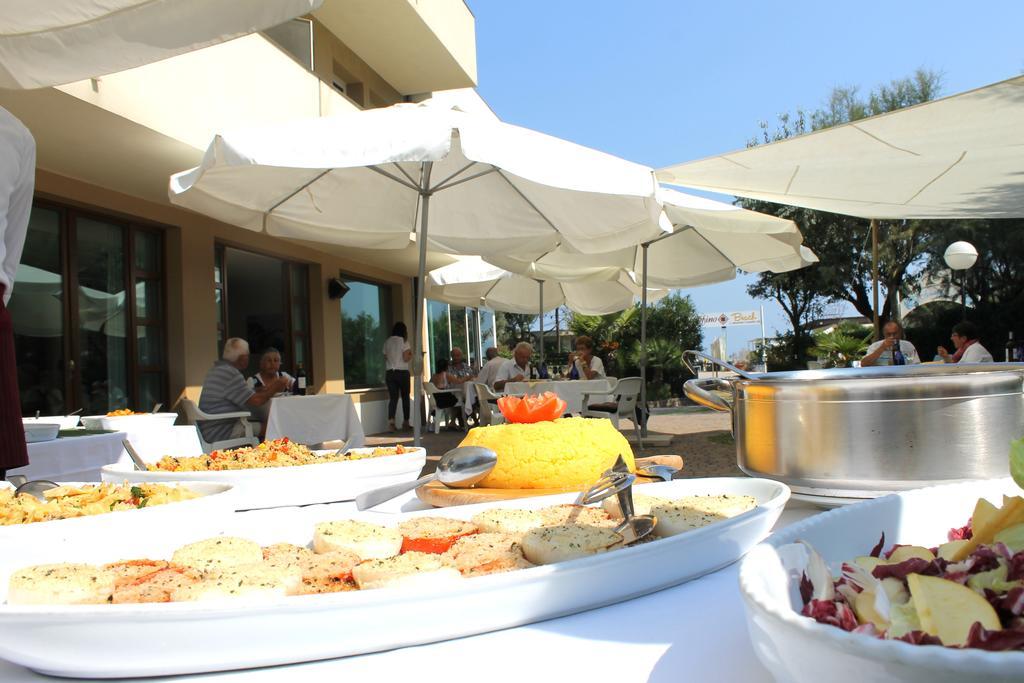 Hotel Astor B&B Lido di Classe Bagian luar foto